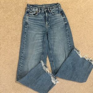 American Eagle 90s denim wide leg jeans. Medium wash